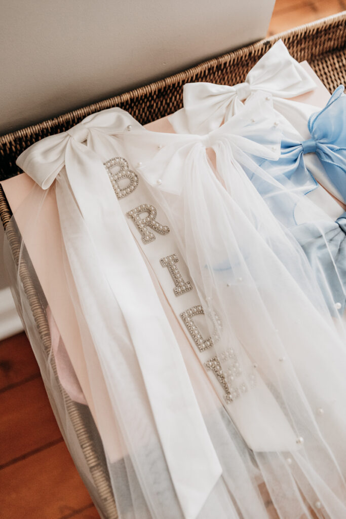 Bride bows at Thicket Priory