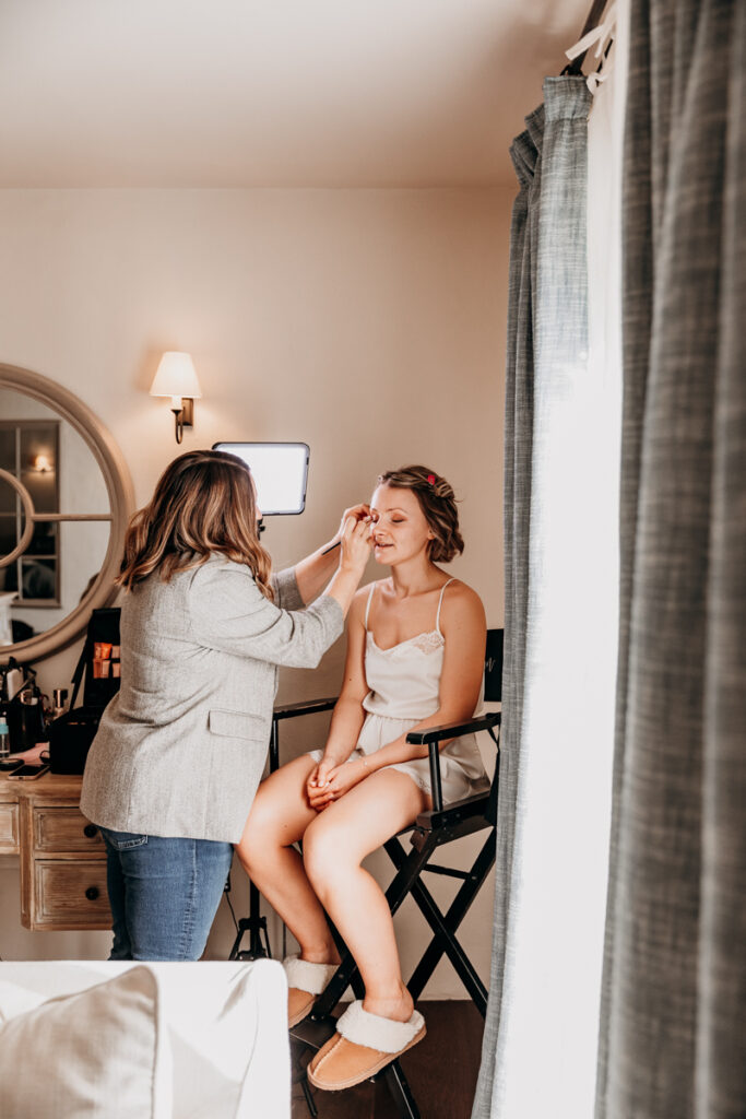 Bride getting ready at Middleton lodge